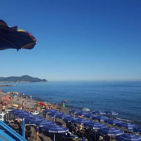 Trilocale Con Box Comoda Al Mare E Negozi Apartment Lavagna